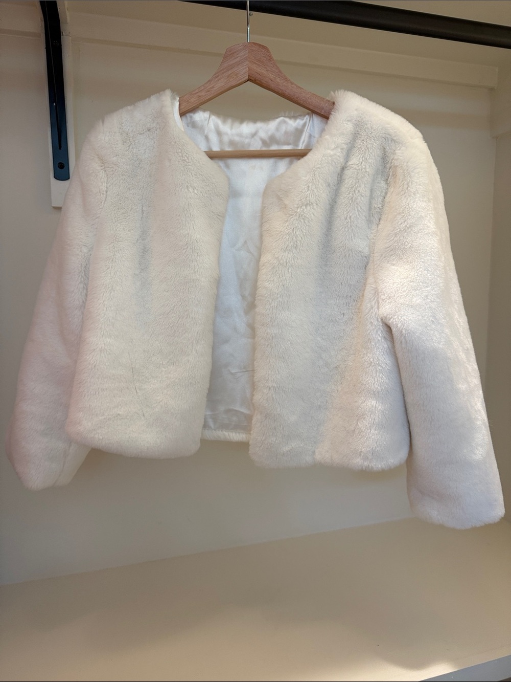 Amazon Ivory Faux-Fur Cropped Teddy Jacket